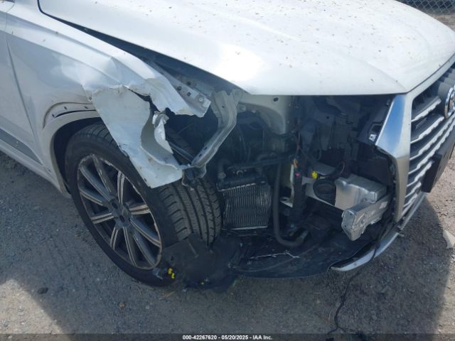 WA1LAAF70JD031855 Audi Q7 3.0t Premium