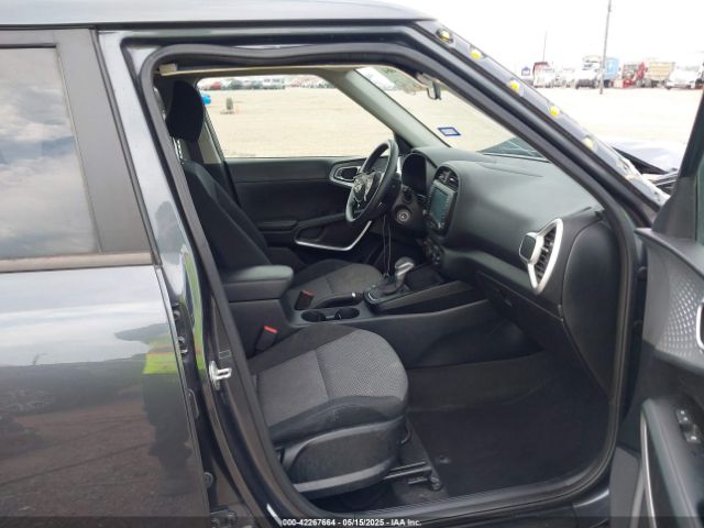 2021 KIA SOUL KNDJ23AU8M7779548 Photo 4