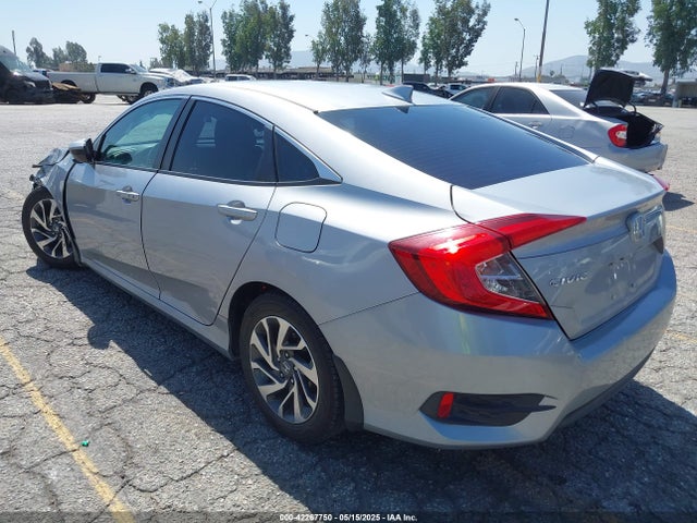 Honda CIVIC EX 2017 2HGFC2F72HH566994 Image 3