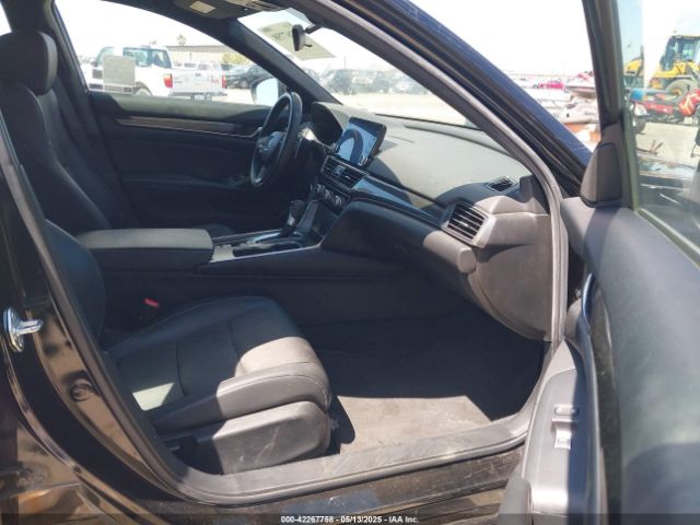 1HGCV1F32MA092896 Honda Accord Sport