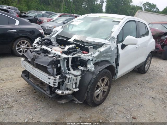 2022 CHEVROLET TRAX KL7CJKSM6NB526017 Photo 1