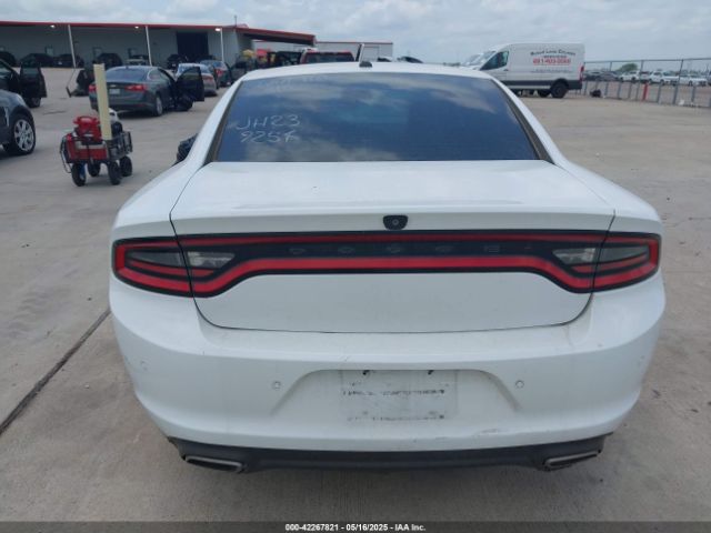 2C3CDXBGXJH239254 Dodge Charger Sxt Rwd