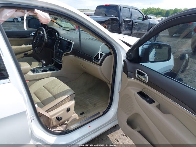 1C4RJFCGXEC441771 Jeep Grand Cherokee Overland