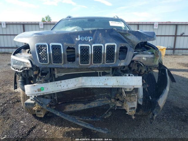 1C4PJMLN2KD132053 Jeep Cherokee Latitude Plus 4x4