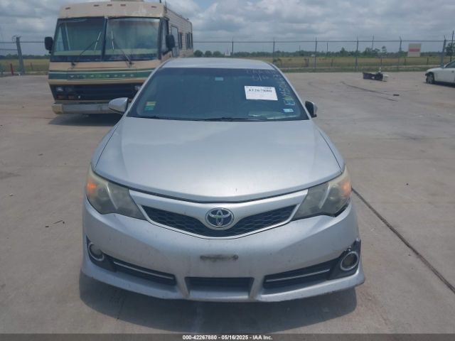 4T1BF1FK3EU450663 Toyota CAMRY SE