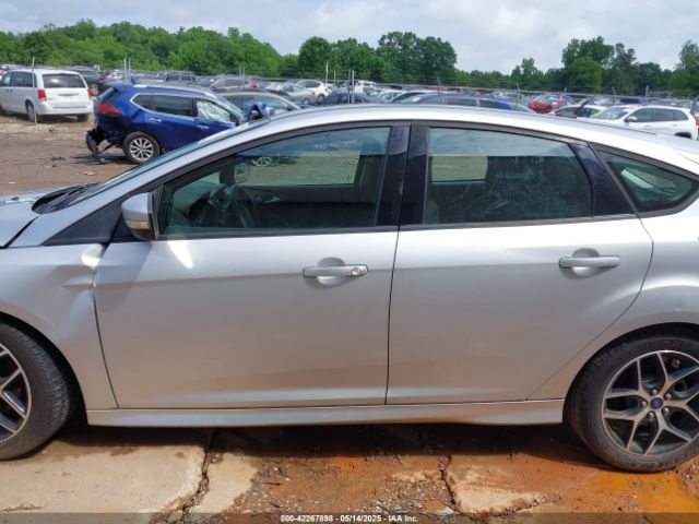 1FADP3K24FL365694 Ford FOCUS SE
