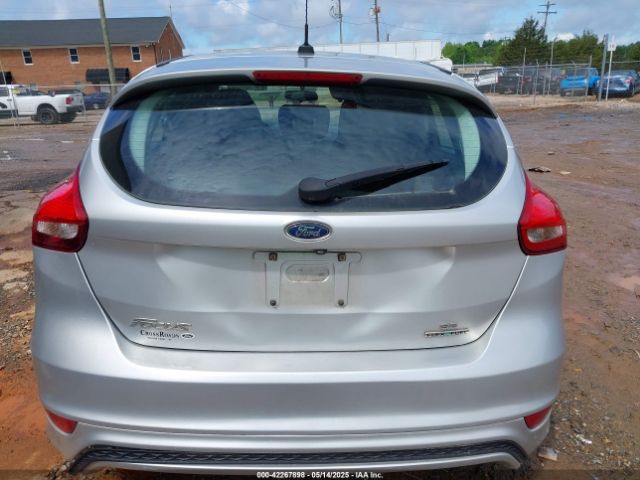 1FADP3K24FL365694 Ford FOCUS SE