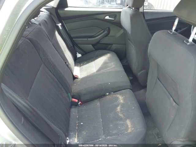 1FADP3K24FL365694 Ford FOCUS SE