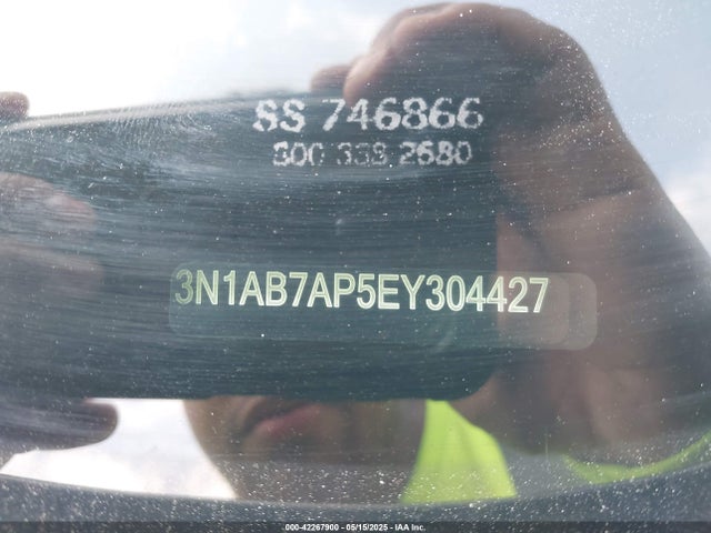 3N1AB7AP5EY304427 Nissan SENTRA SV