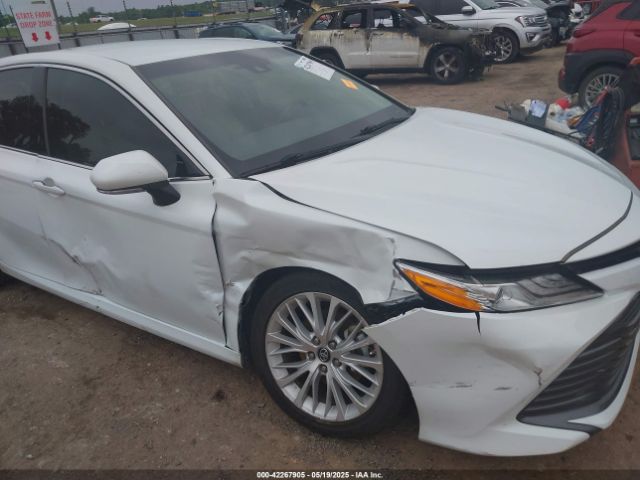 2018 TOYOTA CAMRY 4T1B11HK7JU023640 Photo 5
