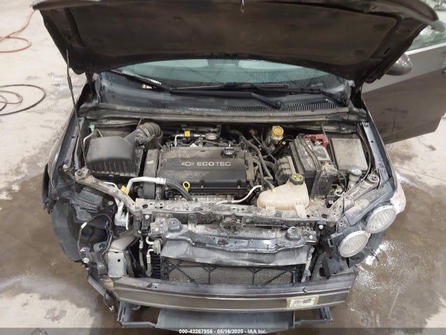 1G1JC6SH6F4153588 Chevrolet Sonic Lt Auto
