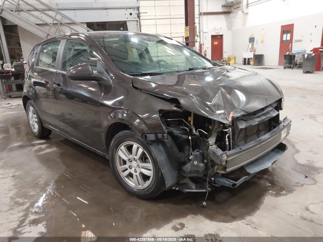 1G1JC6SH6F4153588 Chevrolet Sonic Lt Auto