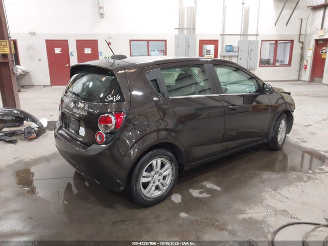 1G1JC6SH6F4153588 Chevrolet Sonic Lt Auto