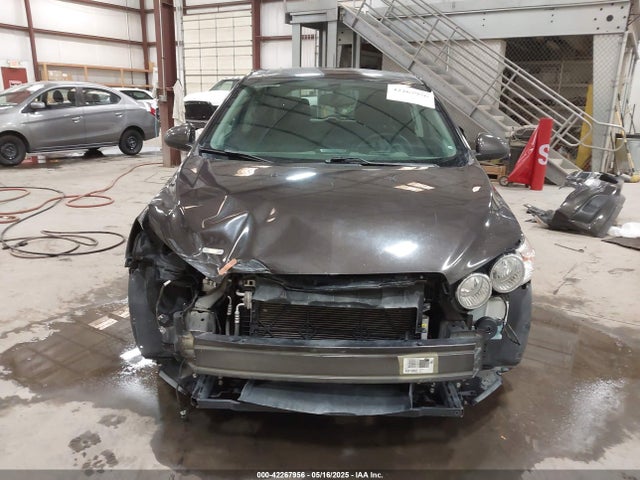 1G1JC6SH6F4153588 Chevrolet Sonic Lt Auto