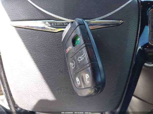 2C3CCABG5EH167983 Chrysler 300 300s