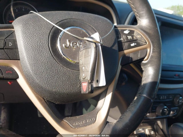 1C4PJMCS6FW774940 Jeep Cherokee Latitude