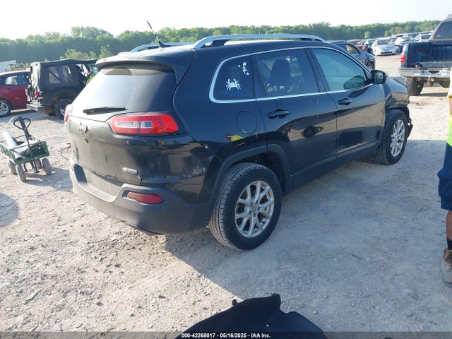 1C4PJMCS6FW774940 Jeep Cherokee Latitude