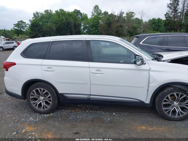 JA4AD3A39GZ063603 Mitsubishi Outlander Se