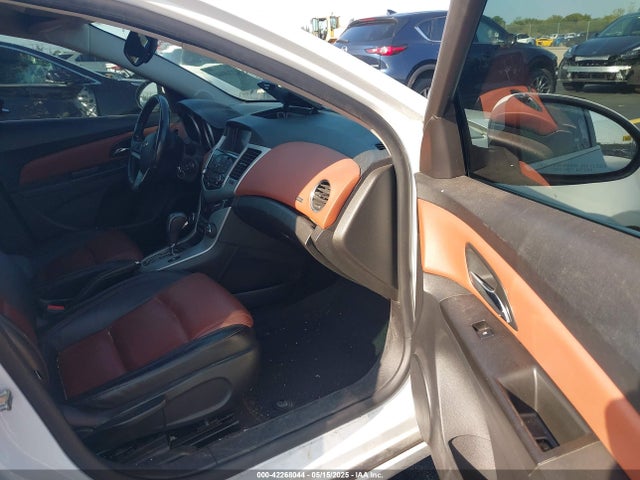 1G1PE5SB4E7340318 Chevrolet Cruze 2lt Auto