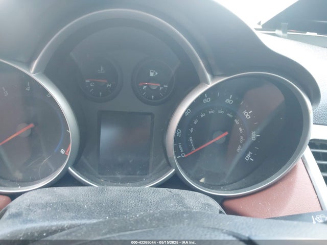 1G1PE5SB4E7340318 Chevrolet Cruze 2lt Auto
