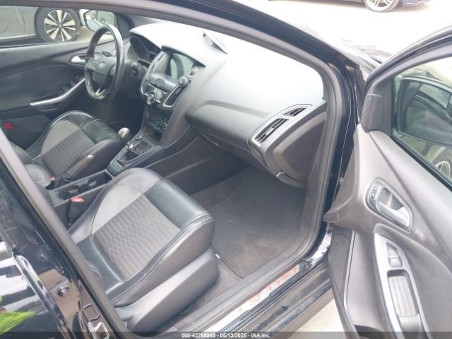 1FADP3L90GL266335 Ford FOCUS ST