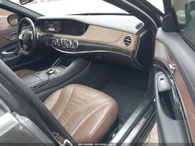 WDDUG8CB4EA006898 Mercedes-Benz S 550