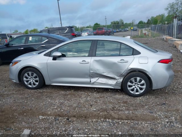 5YFB4MDE4RP150562 Toyota COROLLA LE