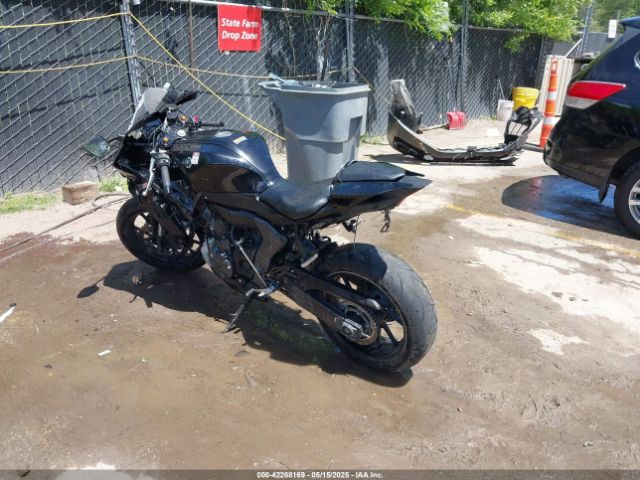2025 YAMAHA YZFR7 JYARM38E4SA015218 Photo 2