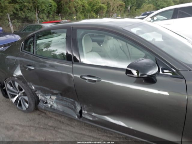 7JRL12FZ0NG154042 Volvo S60 B5 Momentum