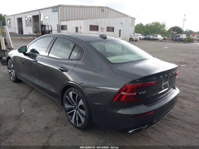 7JRL12FZ0NG154042 Volvo S60 B5 Momentum