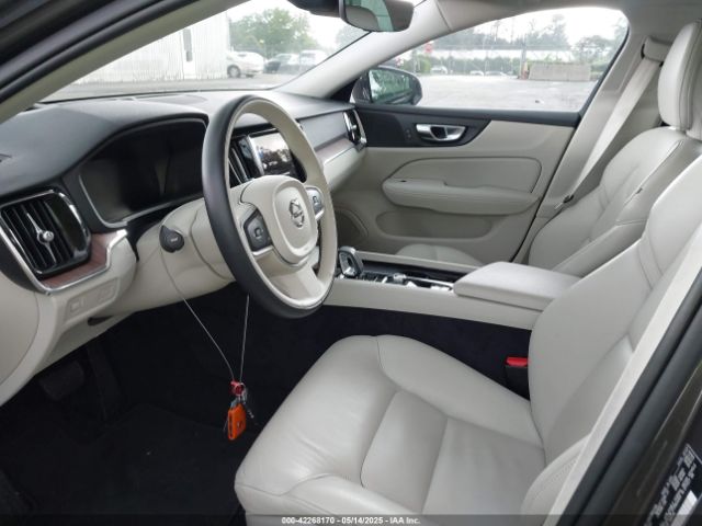 7JRL12FZ0NG154042 Volvo S60 B5 Momentum