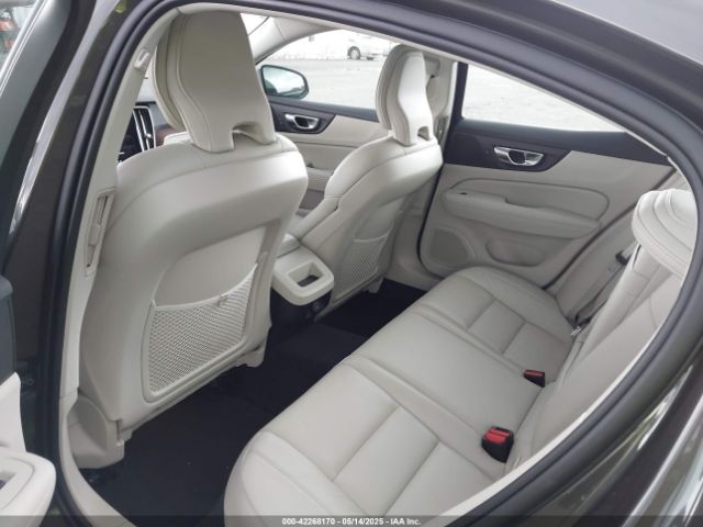 7JRL12FZ0NG154042 Volvo S60 B5 Momentum