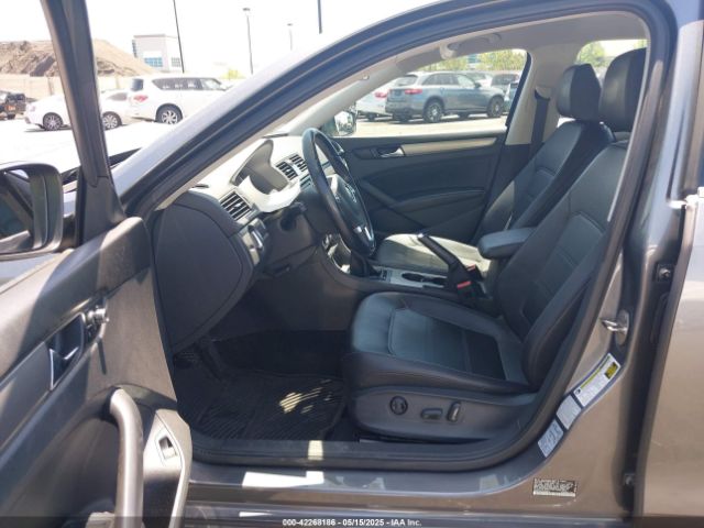 1VWBV7A38FC044618 Volkswagen Passat 2.0l Tdi Se