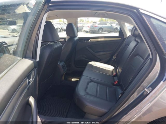 1VWBV7A38FC044618 Volkswagen Passat 2.0l Tdi Se