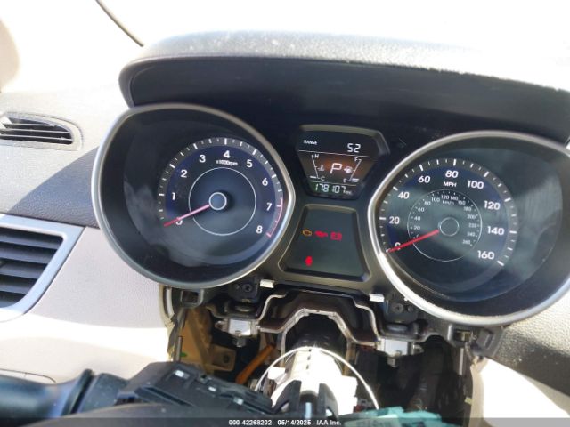 5NPDH4AE8FH548965 Hyundai ELANTRA SE
