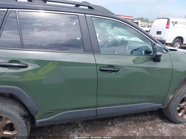 2T3UWRFV4RW219138 Toyota Rav4 Hybrid Woodland Edition