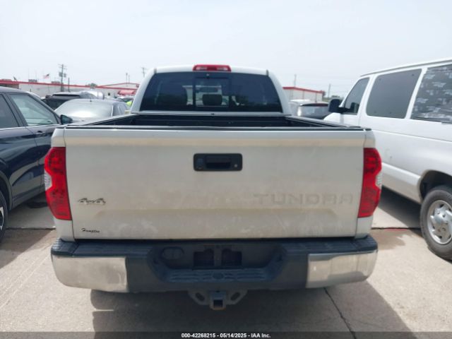 5TFUW5F18EX408788 Toyota Tundra Sr5 5.7l V8