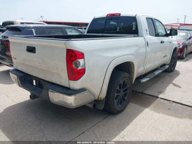 5TFUW5F18EX408788 Toyota Tundra Sr5 5.7l V8