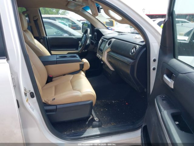 5TFUW5F18EX408788 Toyota Tundra Sr5 5.7l V8