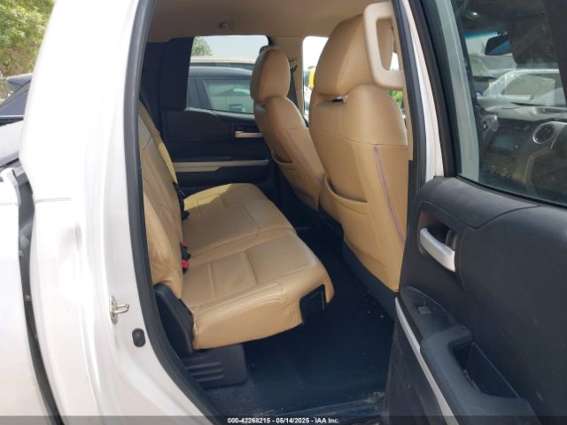 5TFUW5F18EX408788 Toyota Tundra Sr5 5.7l V8