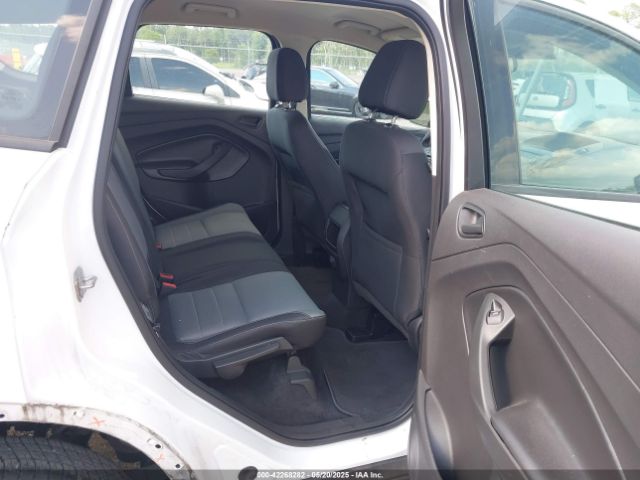 1FMCU0F77HUE98557 Ford ESCAPE S