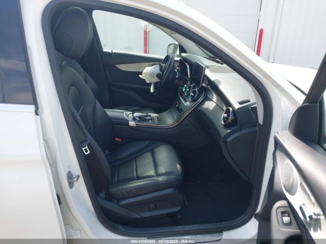 WDC0G4KBXKF665466 Mercedes-Benz m274