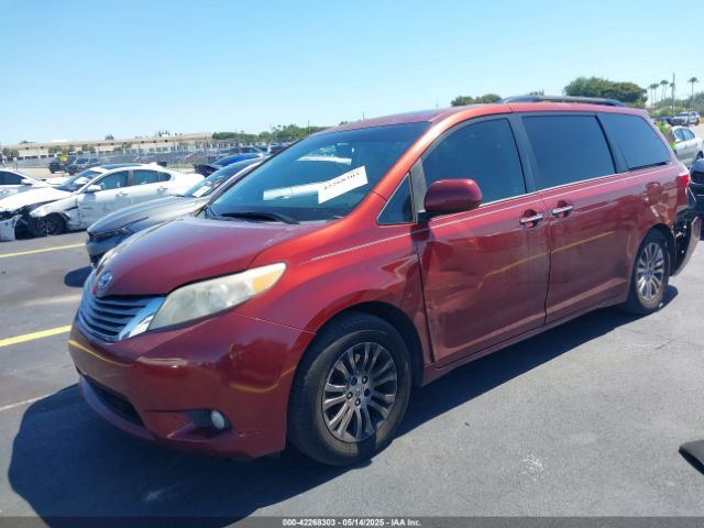 2016 TOYOTA SIENNA 5TDYK3DCXGS710792 Photo 1