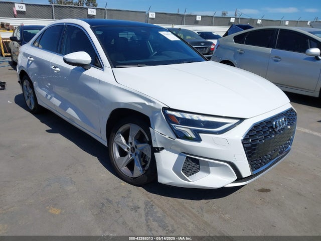 2024 AUDI A3 WAUGUDGY1RA066860 Photo 0