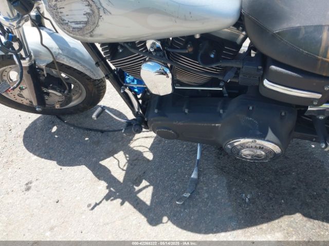 2010 HARLEY-DAVIDSON FXDF 1HD1GY416AC301176 Photo 8