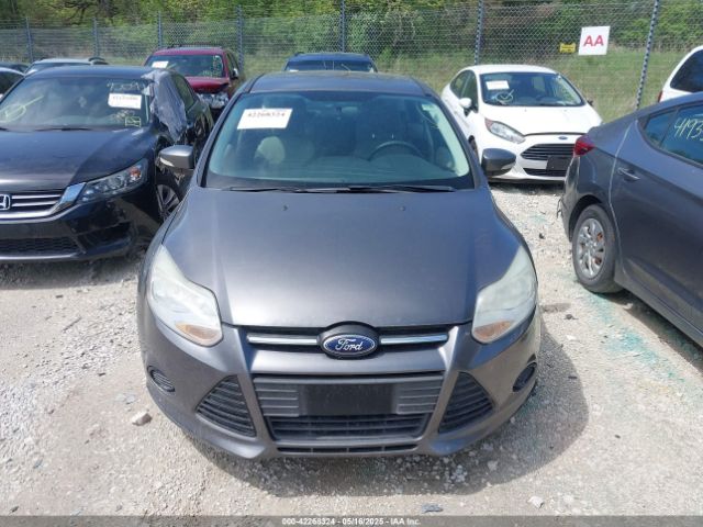 1FADP3K2XEL312903 Ford FOCUS SE
