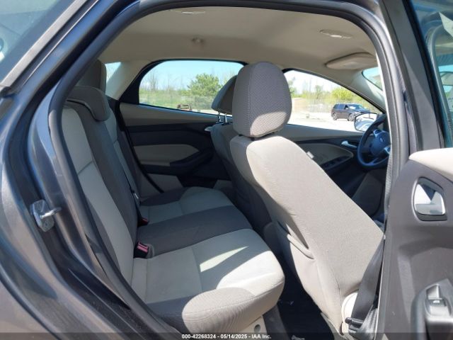 1FADP3K2XEL312903 Ford FOCUS SE
