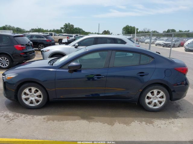 3MZBN1U77JM165952 Mazda Mazda3 Sport