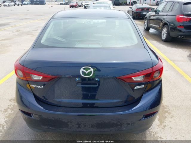 3MZBN1U77JM165952 Mazda Mazda3 Sport