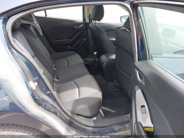 3MZBN1U77JM165952 Mazda Mazda3 Sport